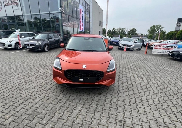 Suzuki Swift cena 86900 przebieg: 5, rok produkcji 2024 z Biała małe 37